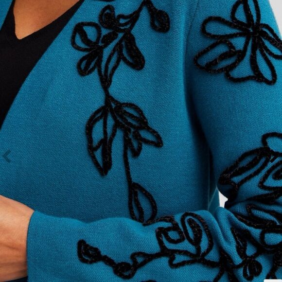 Chico’s Size 1 Chenille Soutache Cardigan - Picture 4 of 11